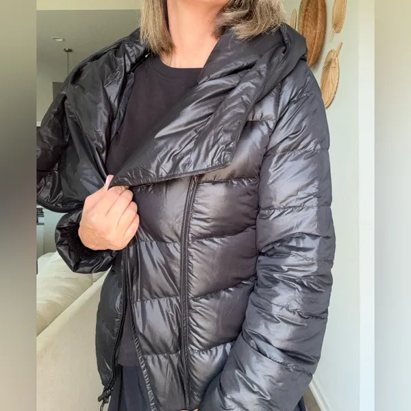 Nike Black Down Cowl Neck Hooded Jacket Size Small - Image 4