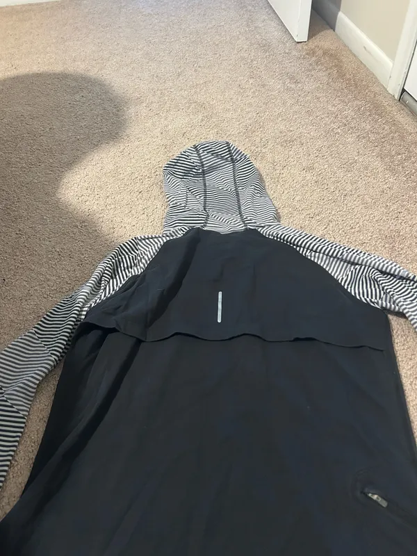 Nike Black and White Striped Dri-FIT Hoodie - Image 6