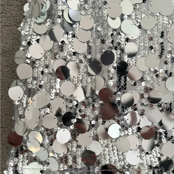 NWT Nasty Gal Plus Size Silver Sequin Split Mini Skirt Size 14 - Image 5