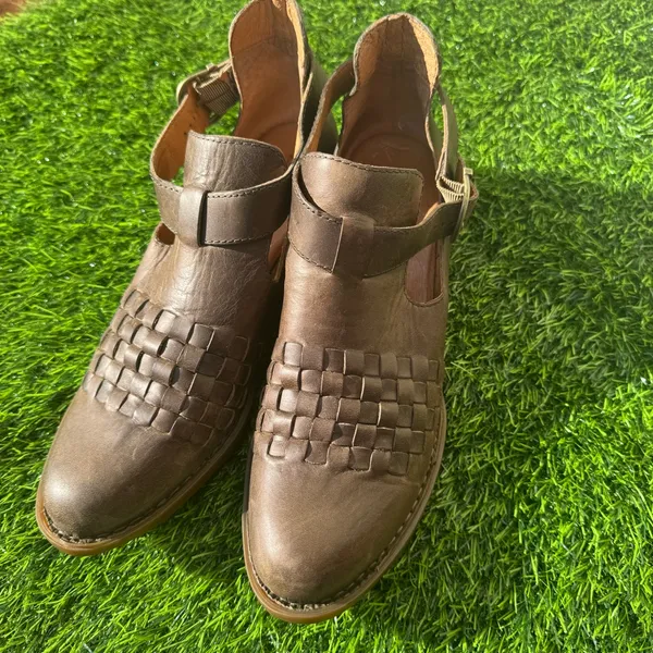 Born Viveka brown leather woven ankle booties Size 10M - Image 2
