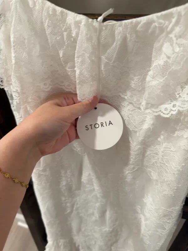 Storia White Lace Asymmetrical Maxi Dress - Image 3