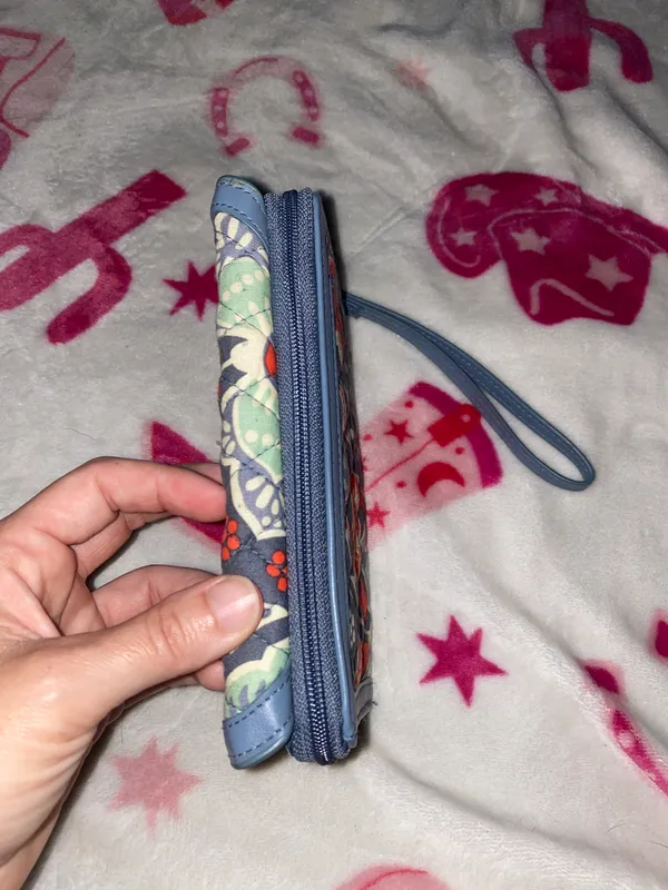 Vera Bradley Wallet - Image 4