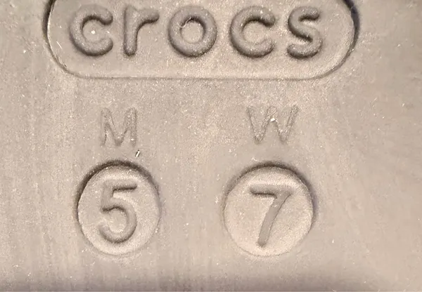 Crocs | Baya II flip-flop shoes. Size: Men-5, Women-7. - Image 4