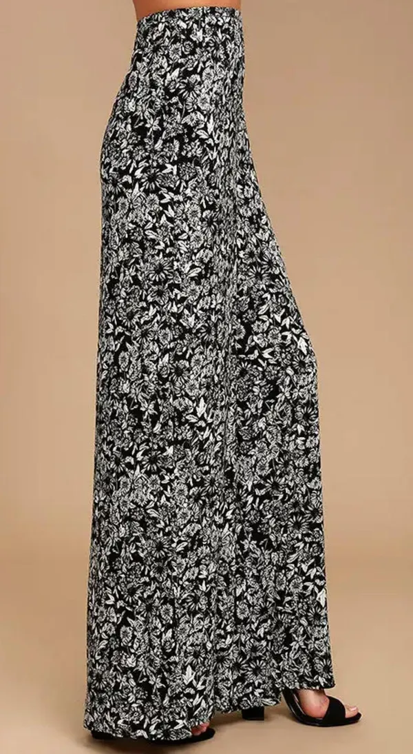Lulus black & white floral wide leg pants sz M - Image 2