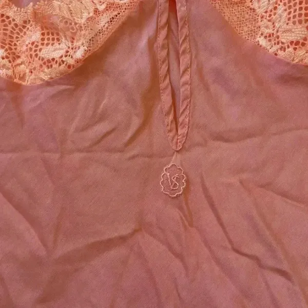Victoria's Secret Peach Top, racer back lace - Image 5