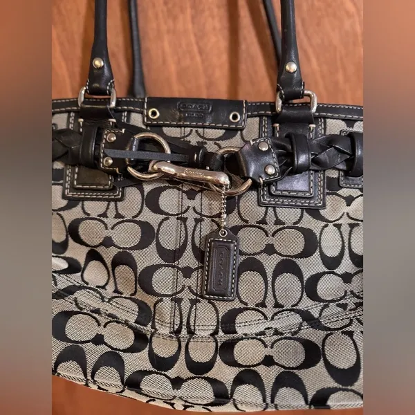 Coach Signature Hampton Black Handbag Tote - Image 2