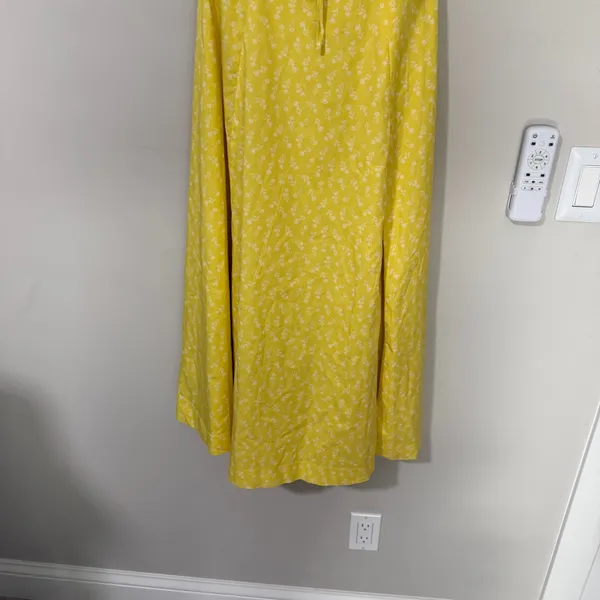 House of CB TALLULAH YELLOW FLORAL PUFF SLEEVE MIDI DRESS Size L - Image 6