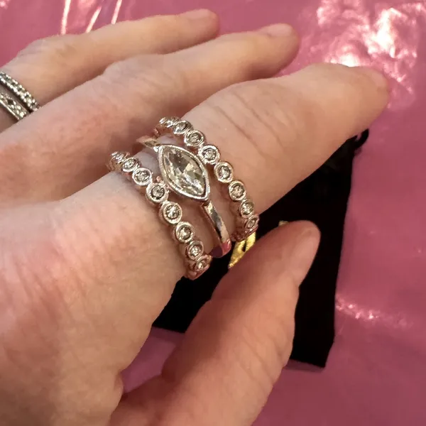 🩷Rose gold LUV AJ ring size 6.5 Pink - Image 2