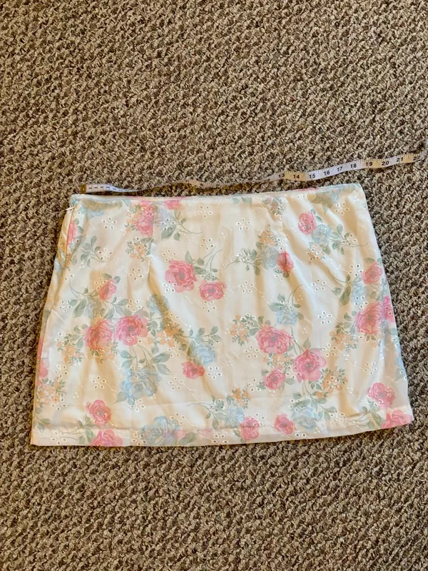 Altar’d State NWOT white boho spring skirt with pink & blue flowers on it - Image 5