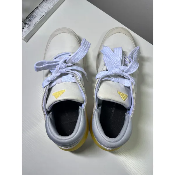 Adidas‎ Courtic Women 7.5 Sneakers White Grey Yellow Low Top HP9460 Shoes - Image 3
