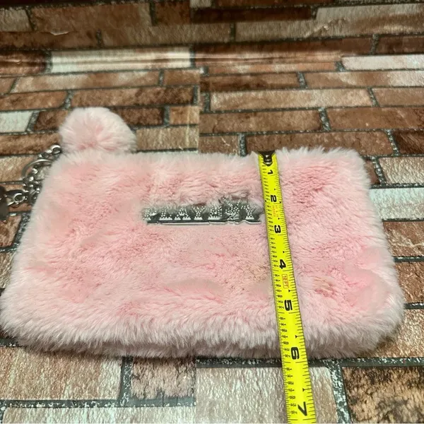 PLAYBOY Pink Fur Clutch with Silver Accents - Image 10