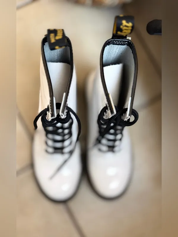 Dr. Martens 1460 White Patent Leather Boots - Womens Size 7 White Patent 8-Eye - Image 7