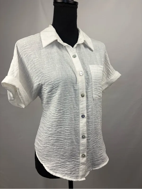 Monteau White Crinkled Short Sleeve Button-Down Shirt Medium - Image 2