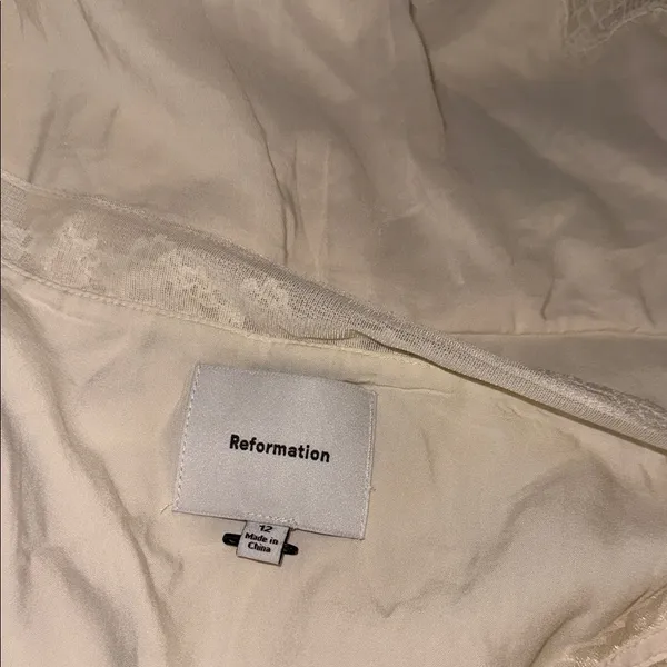 NWT Reformation cream Cleodora Dress size 12! - Image 4