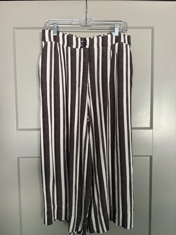 H&M Crop Wide Leg Pants - Image 2