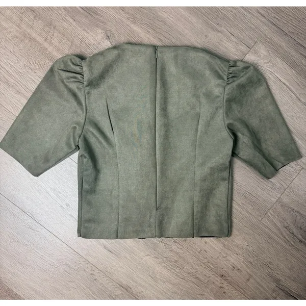 Tahari Faux Leather Suede Puff Sleeve Cropped Blouse Olive Short Sleeve Zip LRG - Image 4