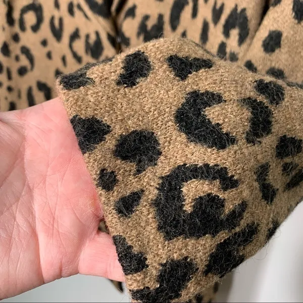 Rachel Zoe Leopard Wool Blend Two Button Cardigan Size Small - Image 3