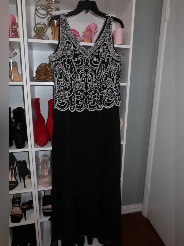 J Kara Black Maxi Dress with White Beaded Floral Bodice - Image 2