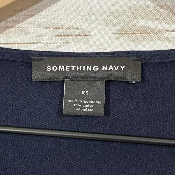 SOMETHING NAVY Pretty Button Through Top - Navy Blue - XS - Image 9