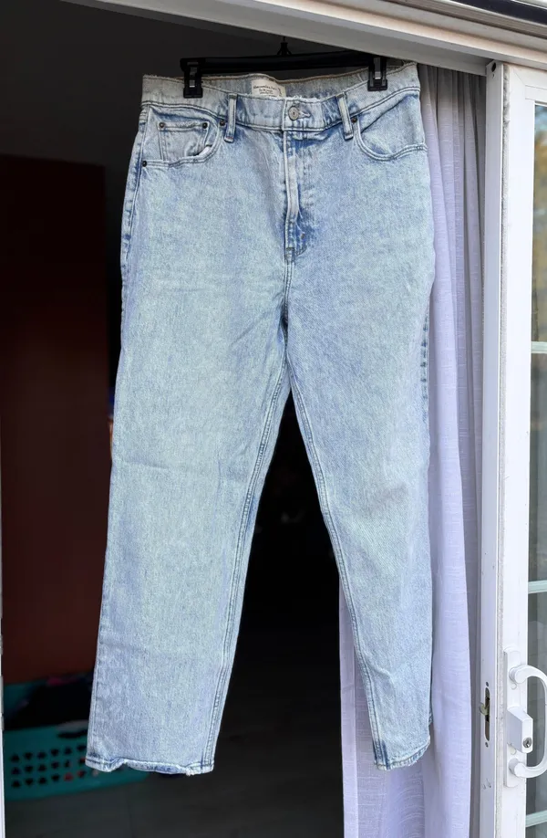 Jeans - Image 2