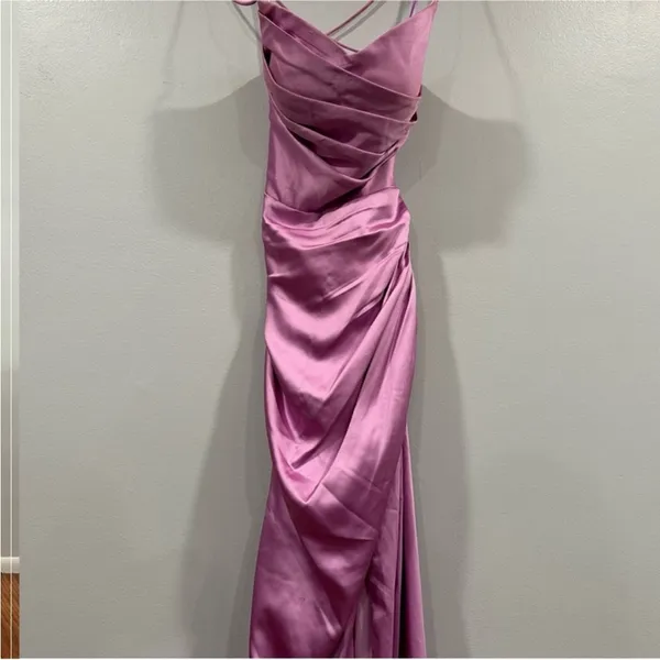 Ashley Lauren Spaghetti Strap Ruched Dress Style 11162 Lilac size 0 - Image 8