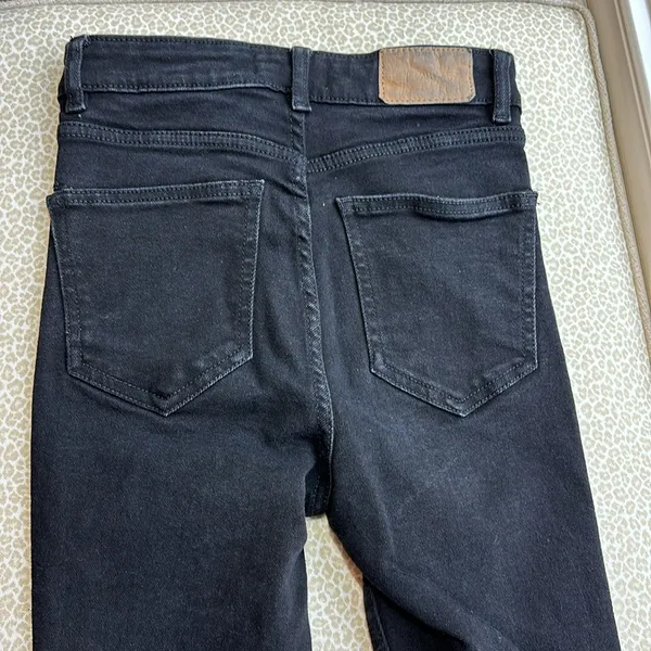 Zara Black High Rise Skinny Ankle Jeans size 4 - Image 6