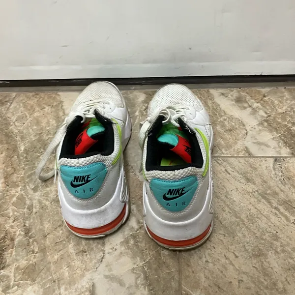 Nike Air Max Excee Womens Shoes, Size 7 - Image 2