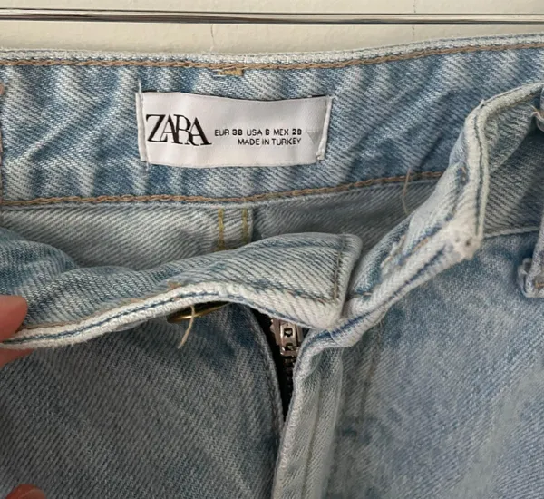ZARA Highwasted Blue Jeans - Image 2