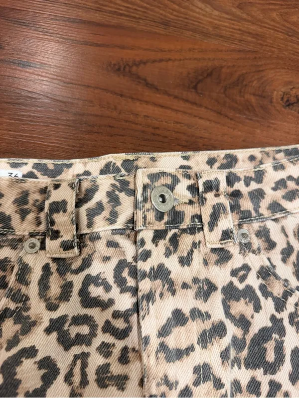 NWOT Stradivarius Denim Skort - Image 3