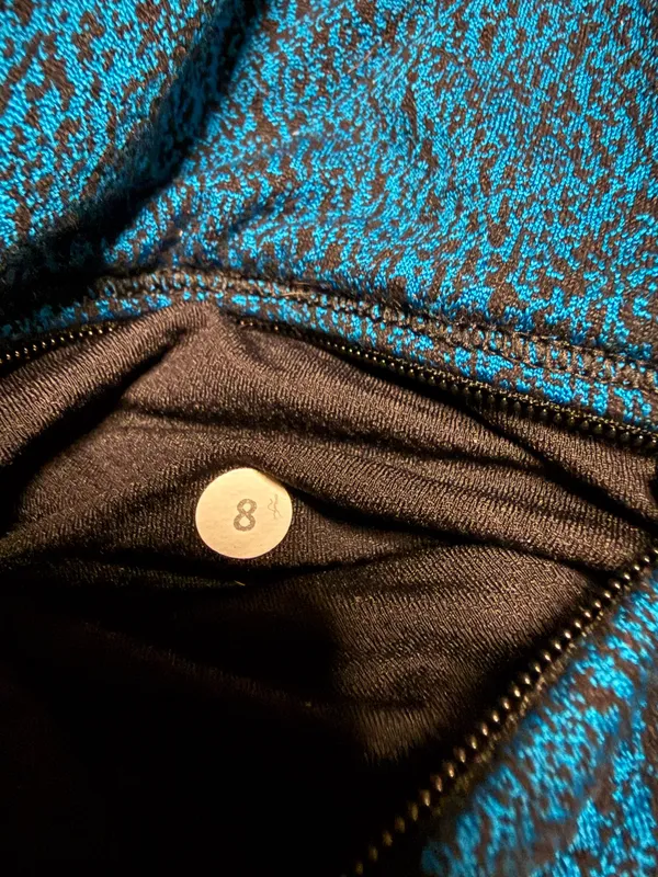 Lululemon Rush Hour 1/2 Zip jacket. - Image 4