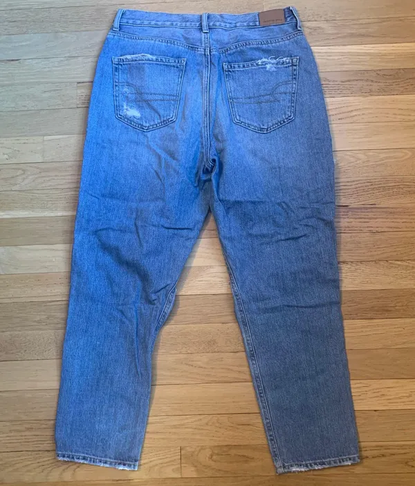 Super Distressed Mom Jean - Image 5