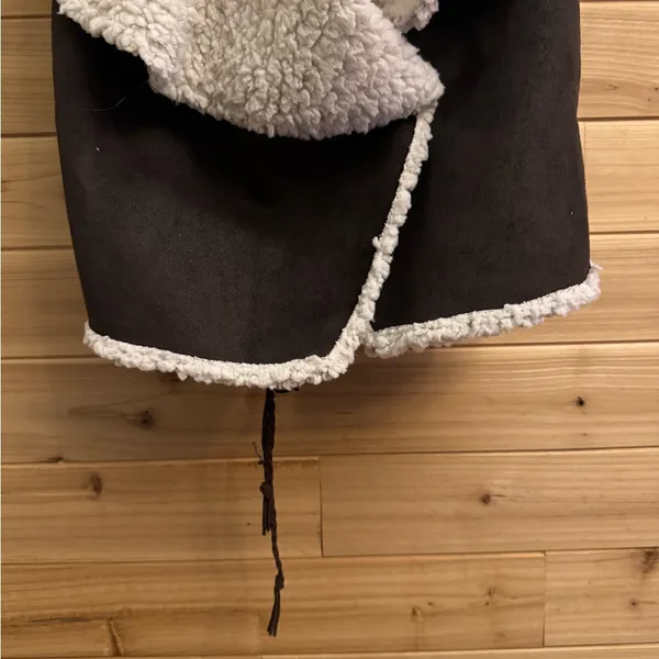 Y2K NWT Wet Seal Size Medium Sherpa Lined Cozy Vest - Image 4
