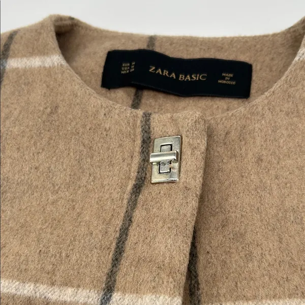 Zara Beige Wool  Jacket with Silver Hardware bust 34 length 20 - Image 3