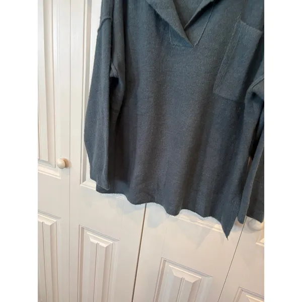 Easel Blue/Gray Sweater Top Size‎ Small - Image 3