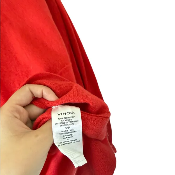 Vince Pleated Sleeve Cashmere Crew in Poppy - Image 4