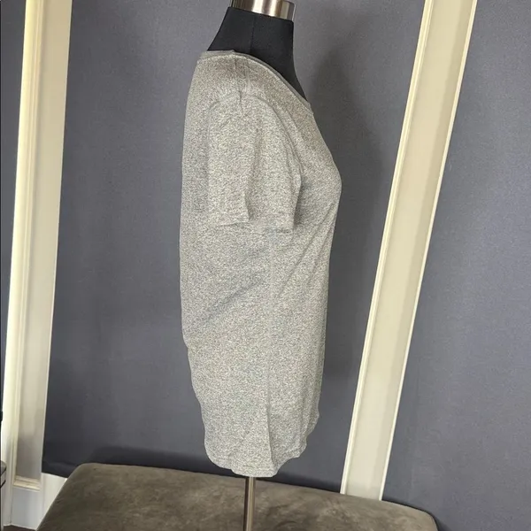 Nike Women’s Gray Dri-Fit Training T-Shirt Short Sleeve 453181-091 Size M NWT - Image 4