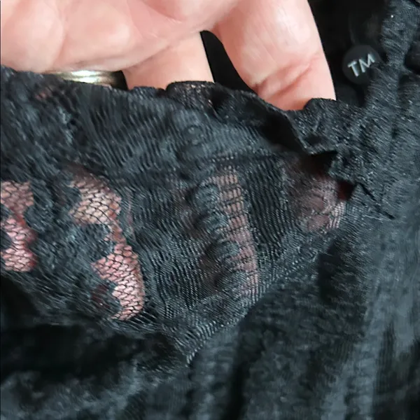 Tiger Mist Black Lace Tank Top - Image 3