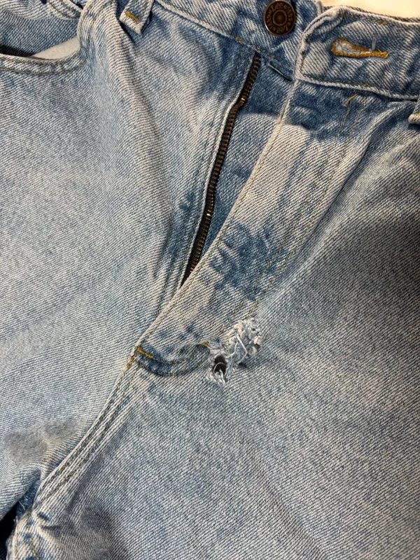 Lee Vintage Light Wash Denim Shorts (approx. size S - Image 2