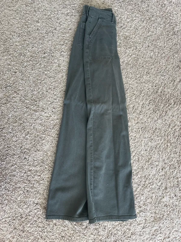 American Eagle Jeans - Image 4