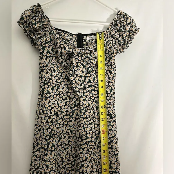 May Floral Dresss Size small Sun dress - Image 6