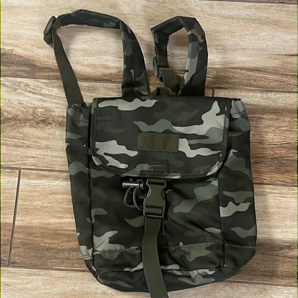 Pink Victoria’s Secret green camouflage small backpack - Image 3