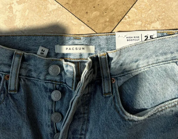 Pacsun Light-Wash Jeans - Image 2