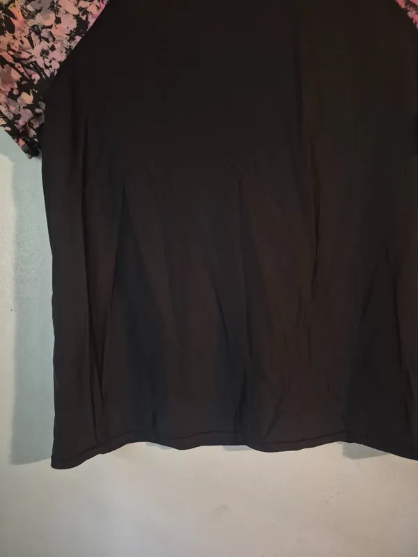Lululemon Waterside Relaxed UVP Shirt - Image 4
