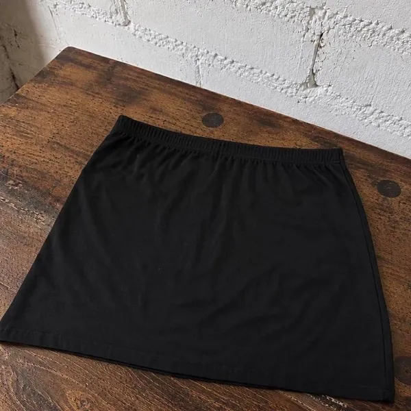 Unbranded Women's Black Skirt - Image 3