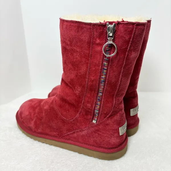 UGG Australia Peyton Red Boots with Rainbow‎ Zippers Size 5 - Image 5