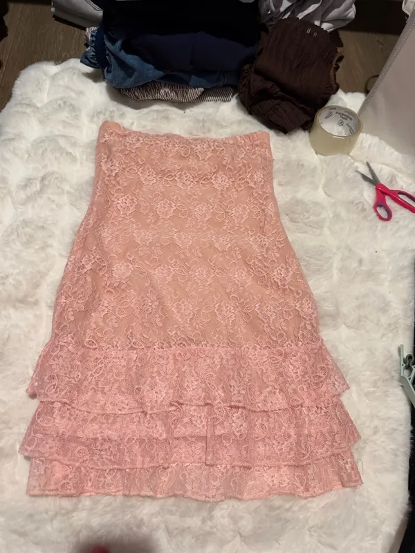 Pink lace mini dress - Image 2