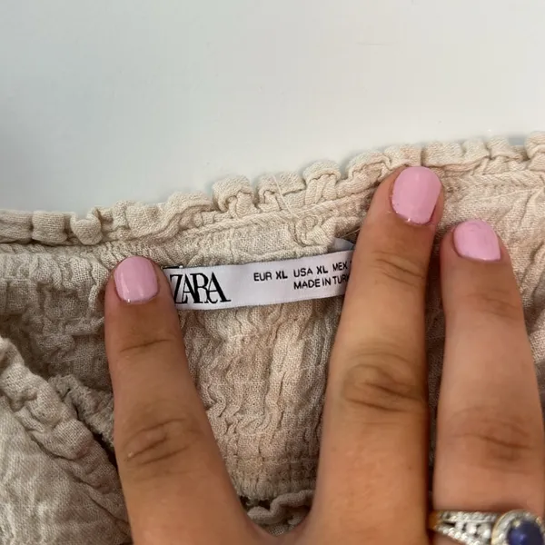 Zara Cream/nude structured Nelly tank top with a v dive neck - Image 6