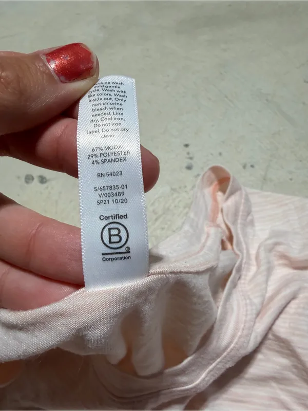 Athleta Light Pink Long-Sleeve Women's Top large - Image 7