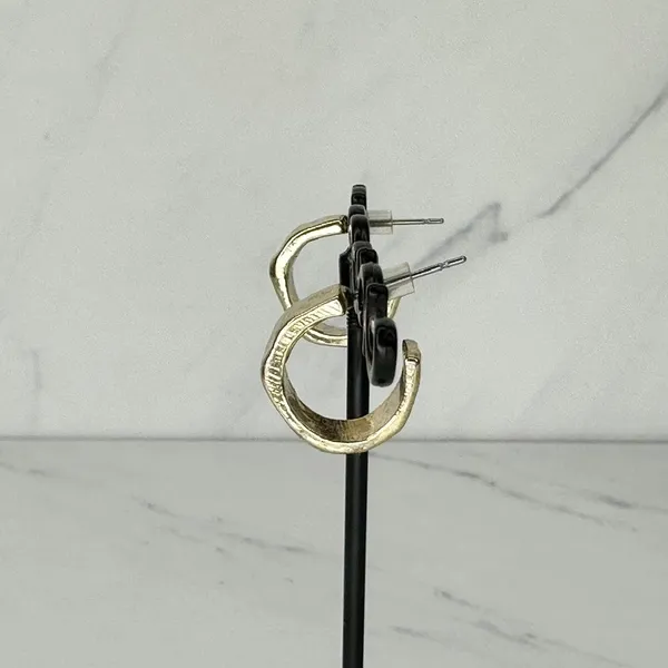 Chico's Hammered Metal Gold Tone Hoop Earrings ✨ - Image 7