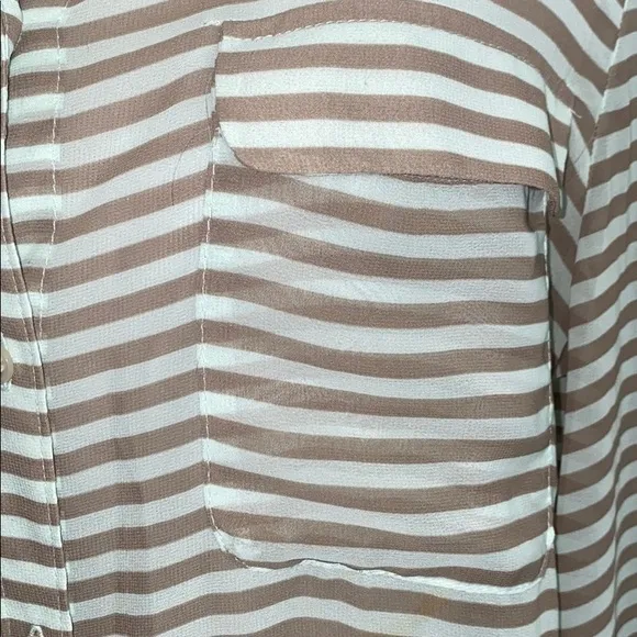 5/$30 🎈 Old navy women’s large striped button down blouse‎ - Image 2